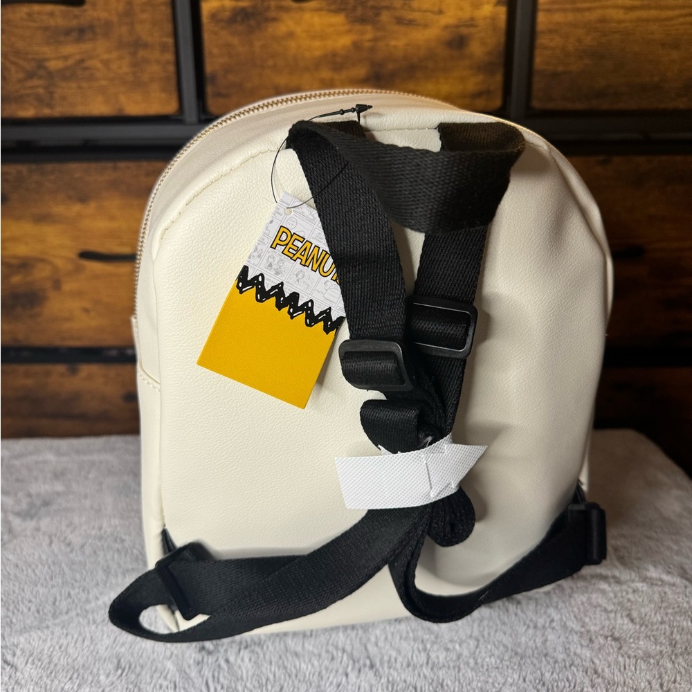 Peanuts Character Backpack Limited Edition - Picture 3 of 6